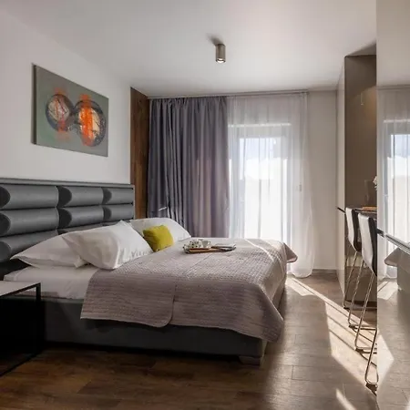 Roof 69 * Спліт